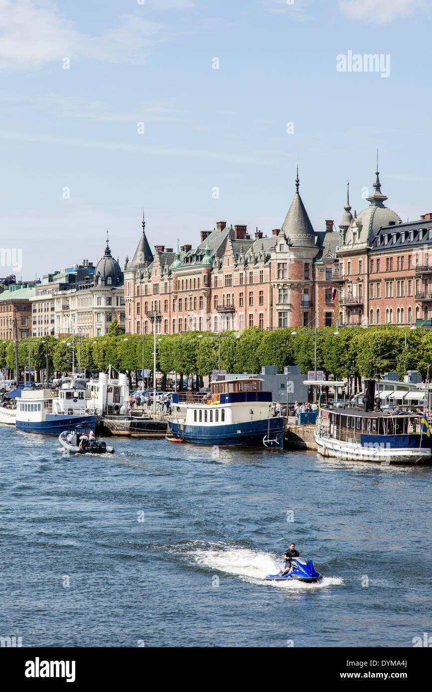 Boulevard Strandvägen, prestigious residential and commercial buildings, Östermalm, Stockholm, Stockholm County or Stockholms Stock Photo