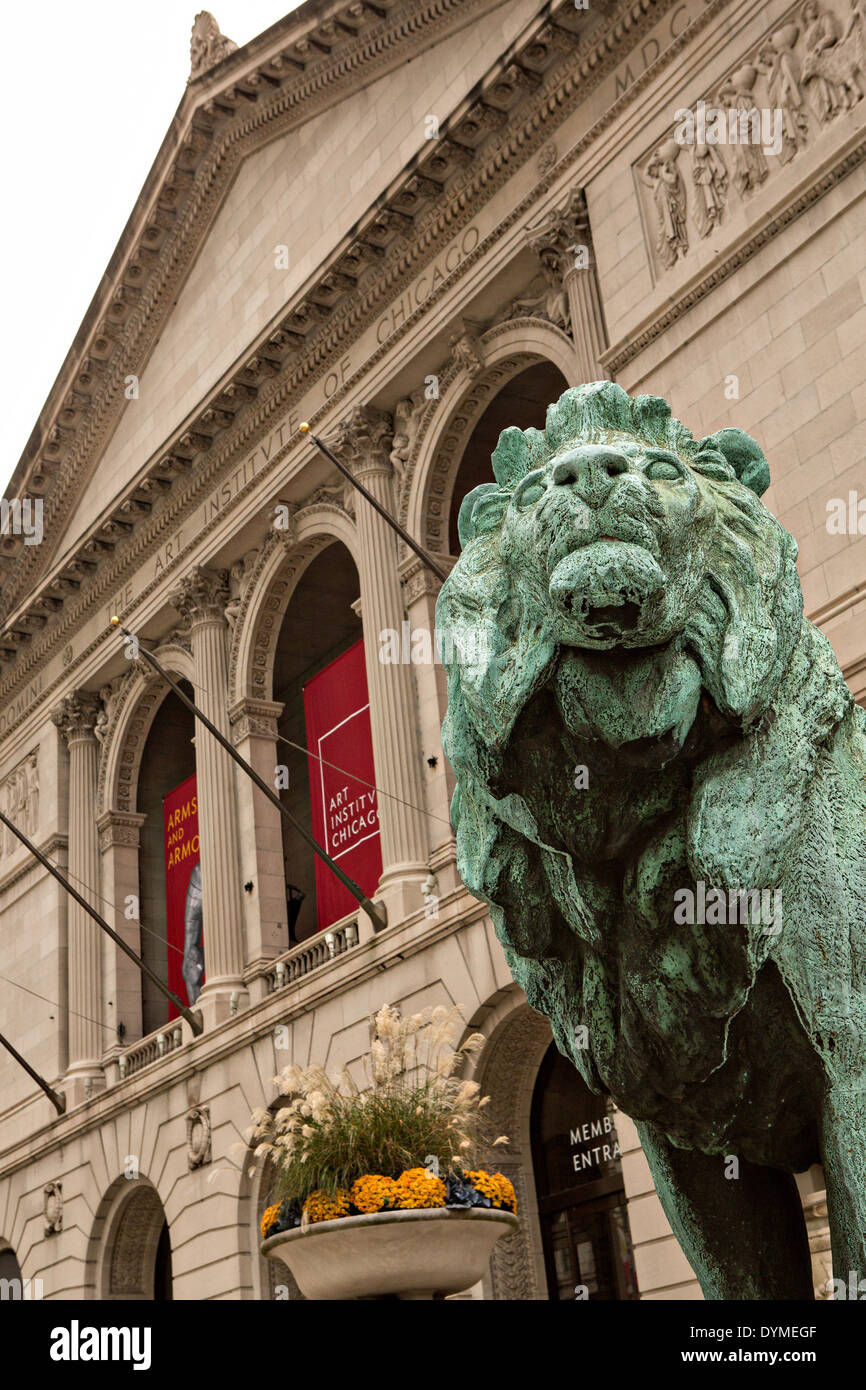 Chicago art institute lions hires stock photography and images Alamy