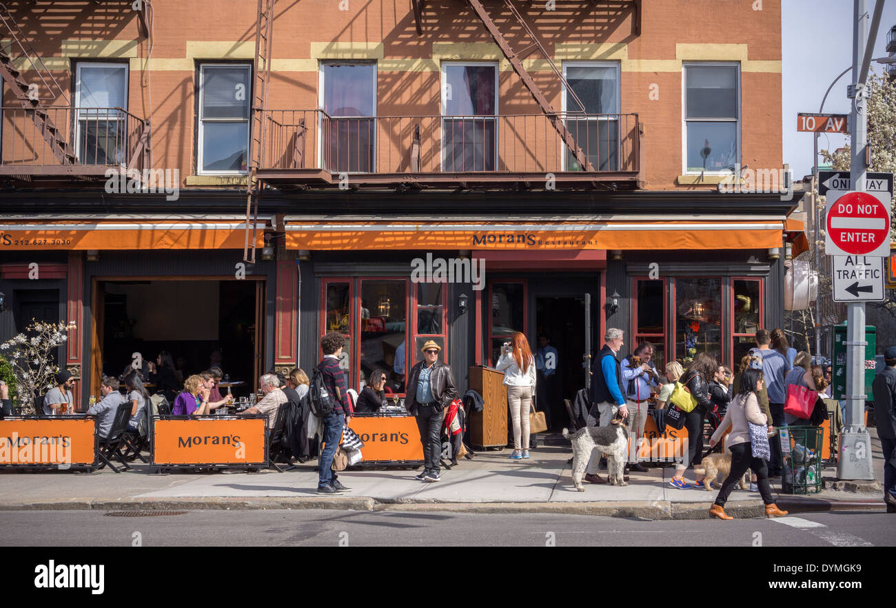 Busy al fresco dining at the sidewalk cafe of Moran's ...