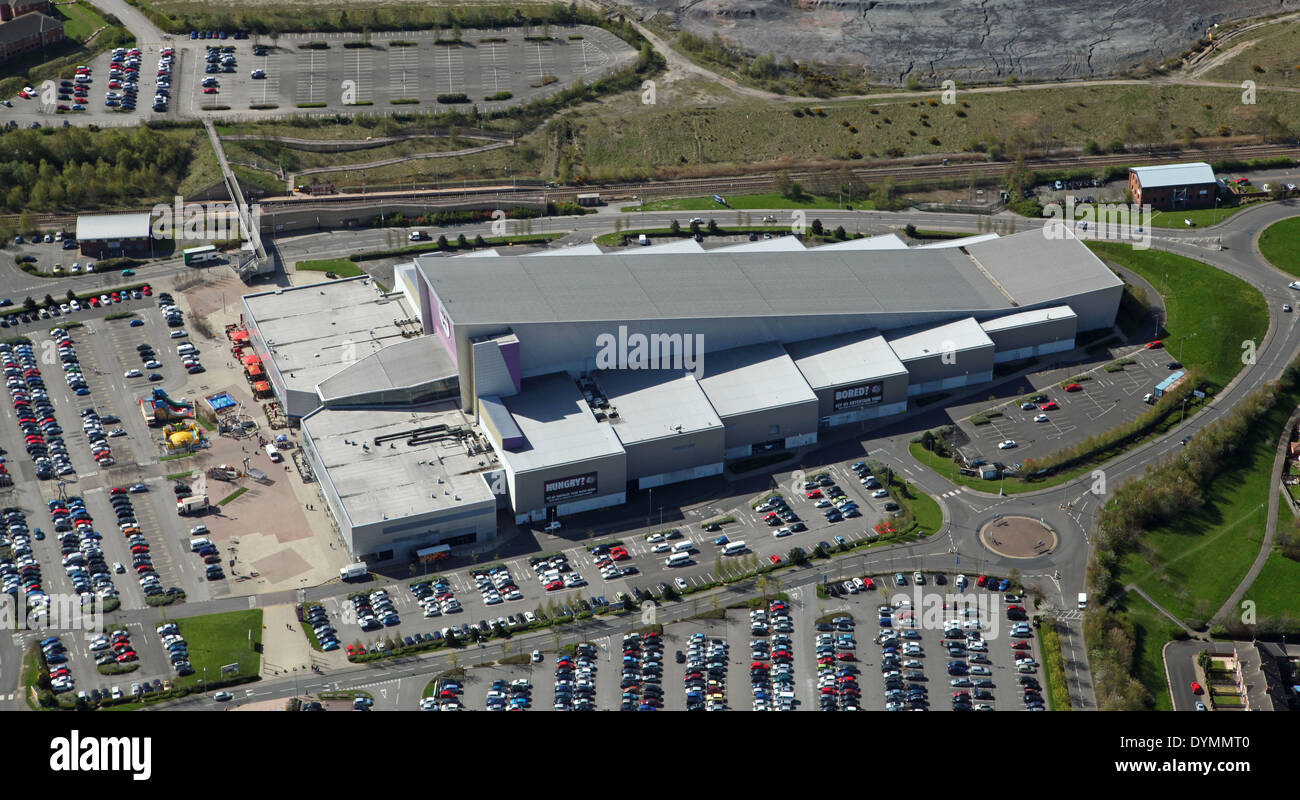 Xscape ski slope hires stock photography and images Alamy