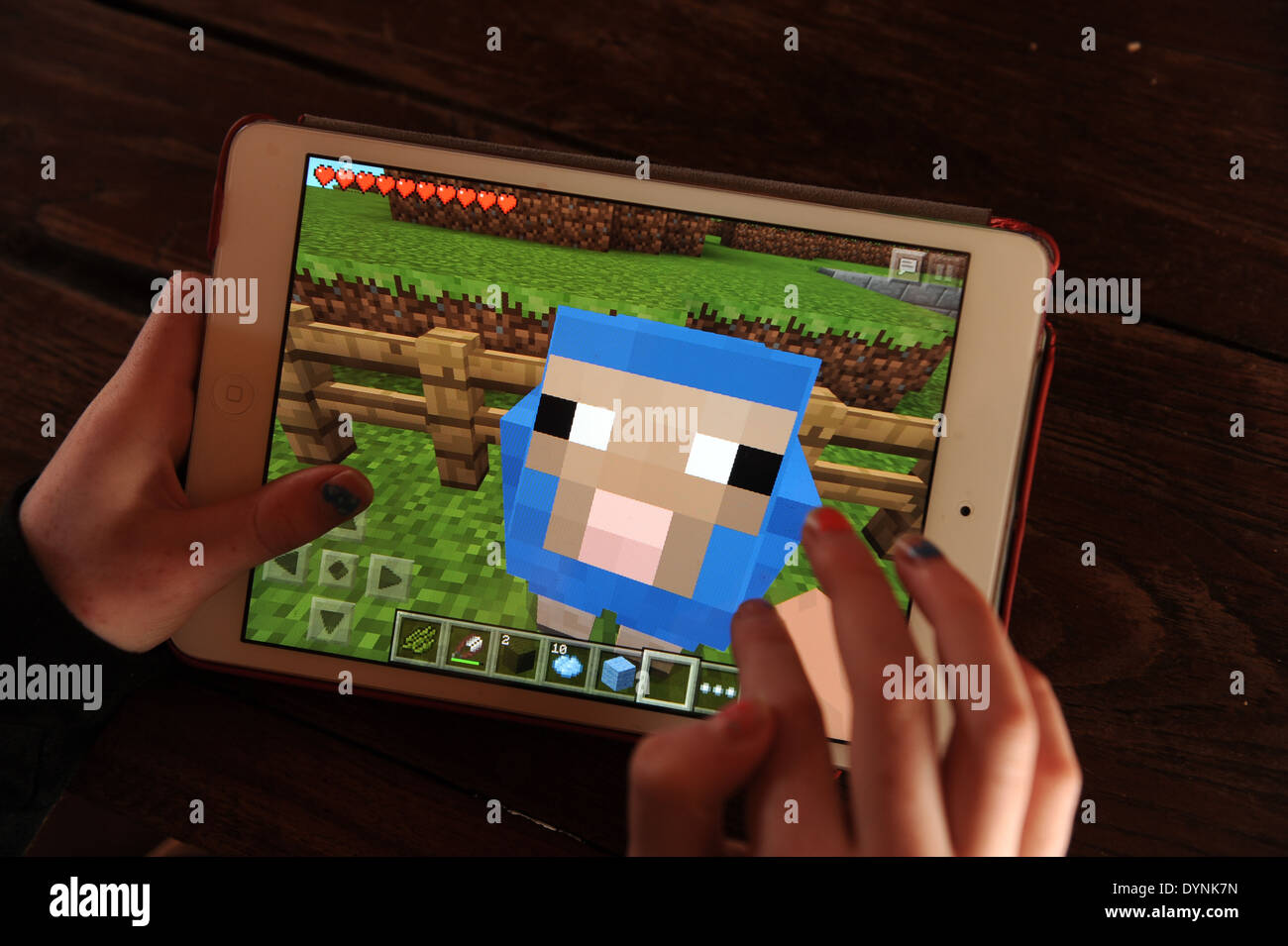 Minecraft game hi-res stock photography and images - Alamy