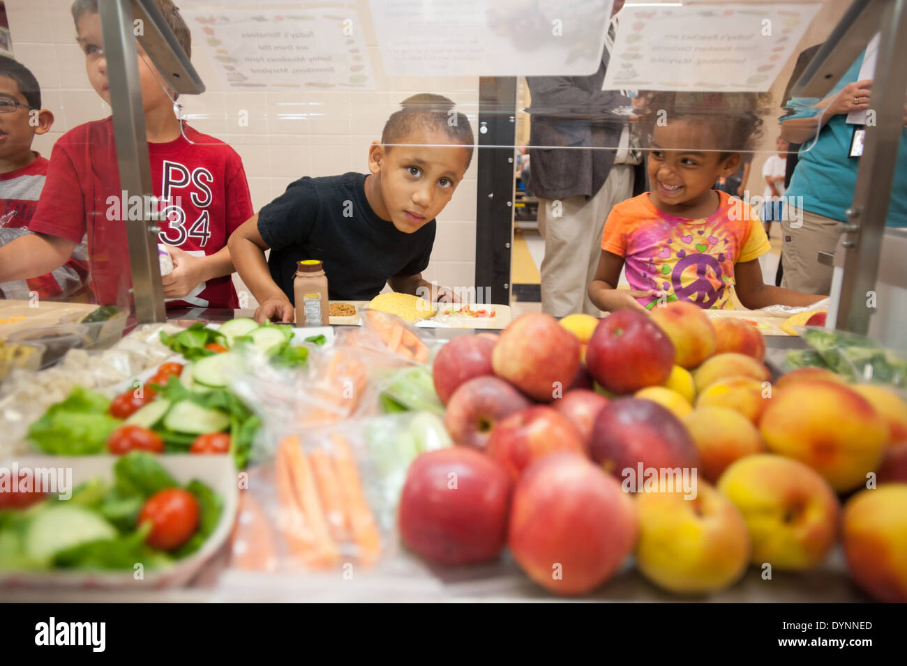 Elementary school children choosing healthy foods at school cafeteria Hagerstown, Maryland Stock Photo