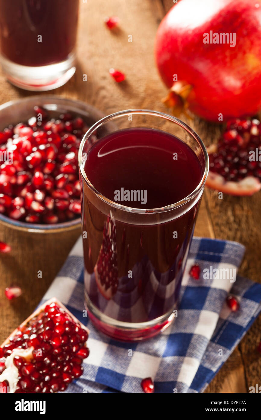 Pomegranate Juice Glass Hi res Stock Photography And Images Alamy pomegranate-juice-glass-hi-res-stock-photography-and-images-alamy