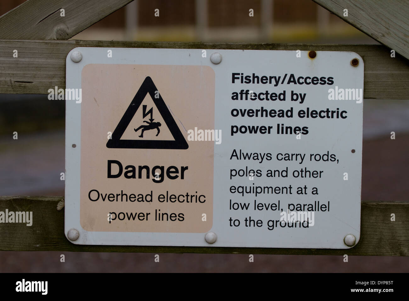 Overhead power line warning sign hi-res stock photography and images - Alamy
