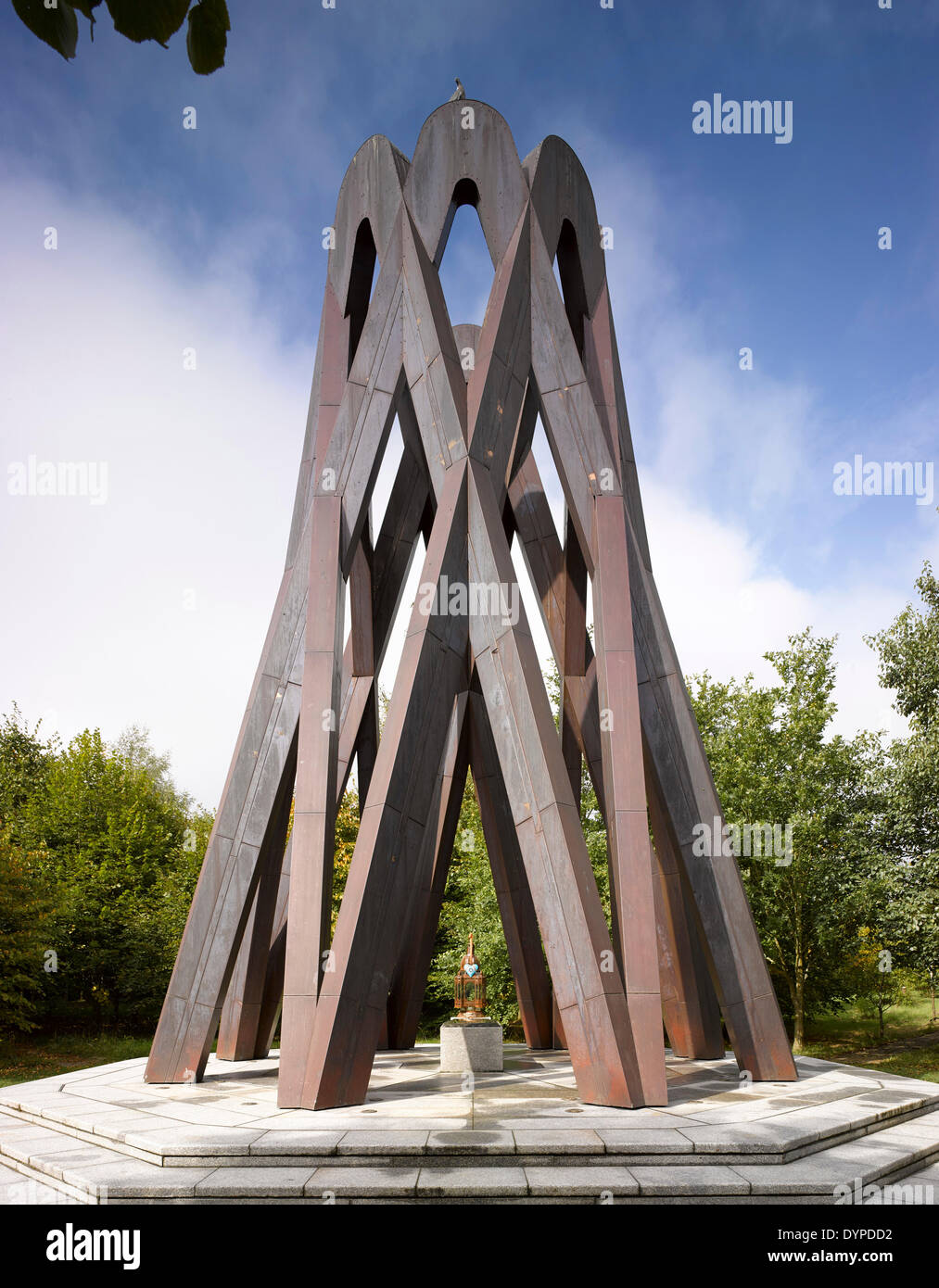 Sufi Memorial, Banbury, United Kingdom. Architect: Borheh, 2013. Overall view. Stock Photo