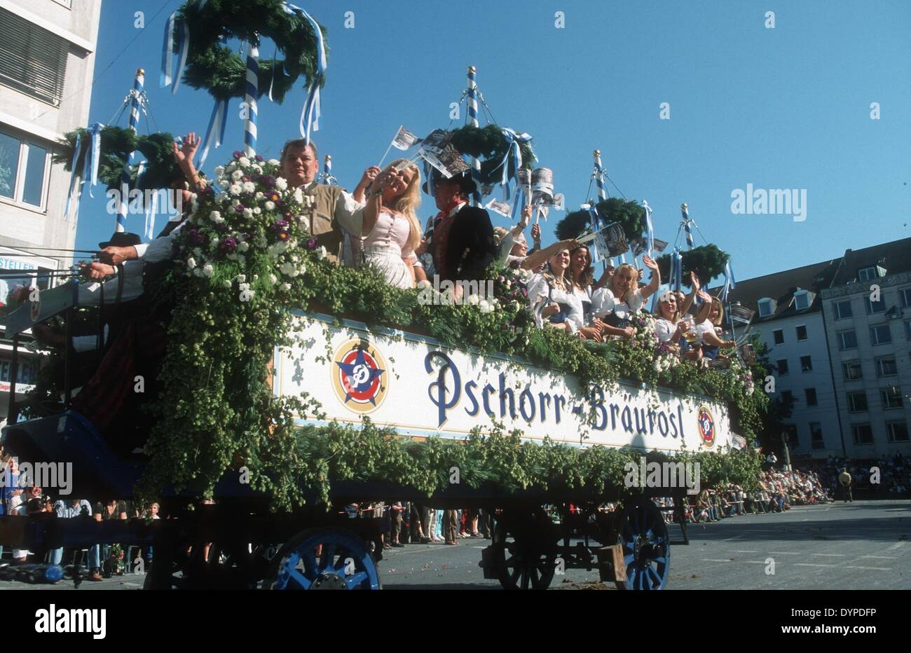 Entry of the Munich Beer Festival hosts, 2003 Stock Photo