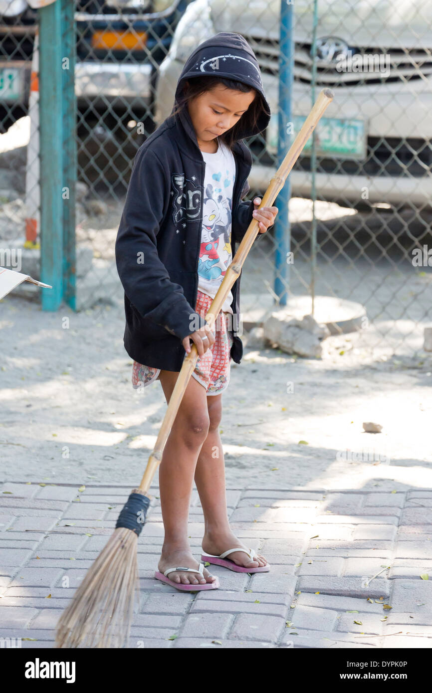 Pass exploited teen girl Draw? Pass exploited teen girl apologise, but