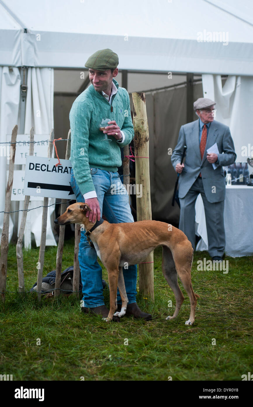 Man whippet flat cap hi res stock photography and images Alamy