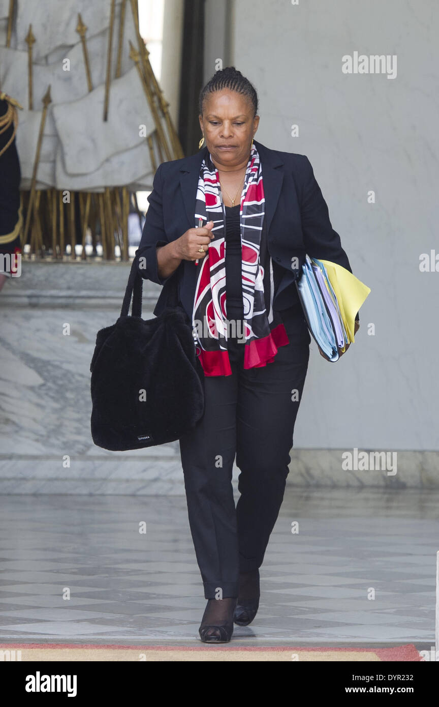 Paris, FRA. 23rd Apr, 2014. French Justice Minister Christiane Taubira leaves the Elysee palace on April 23, 2014, in Paris, after the weekly cabinet meeting. (Photo/Zacharie Scheurer) © Zacharie Scheurer/NurPhoto/ZUMAPRESS.com/Alamy Live News Stock Photo