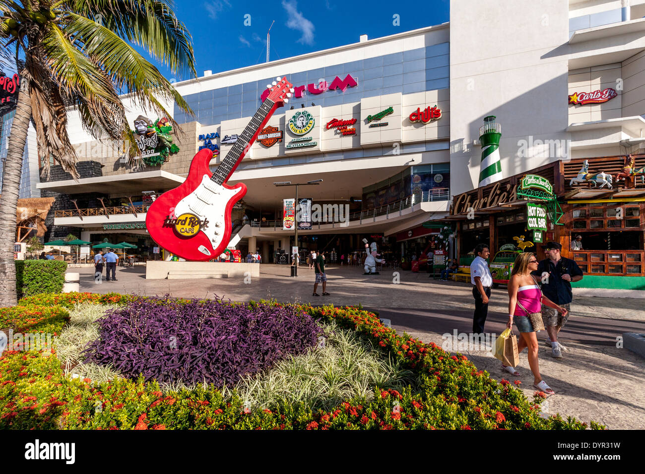 Plaza Forum Shopping Mall, Cancun, Quintana Roo, Mexico Stock Photo Alamy