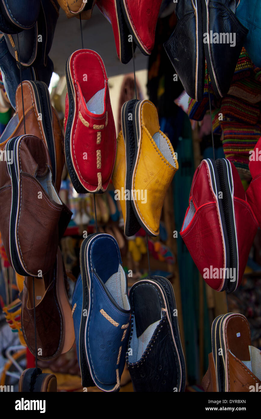 Hanging shoes hires stock photography and images Alamy