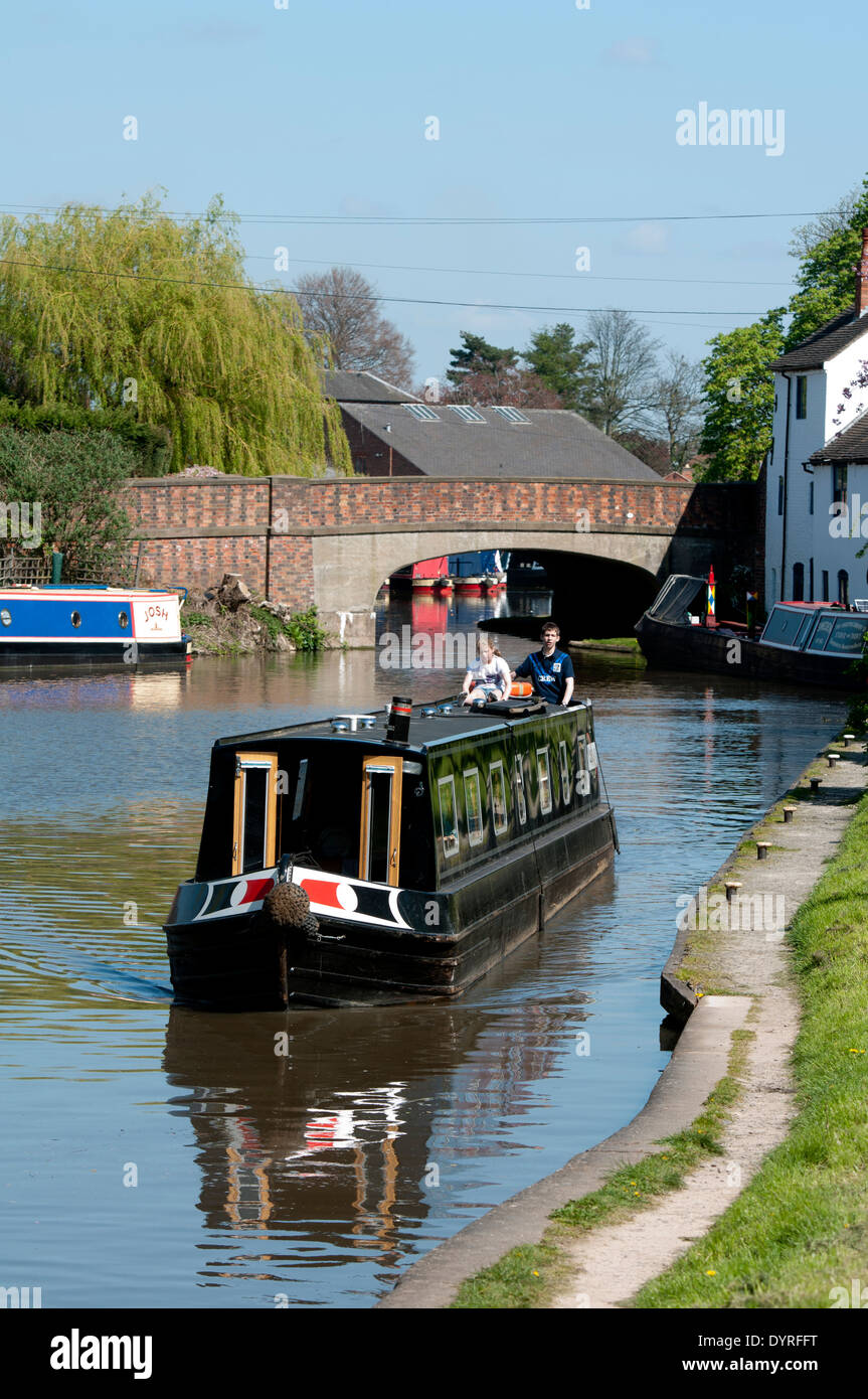 The Trent and Mersey Canal at Shardlow, Derbyshire, England, UK Stock Photo