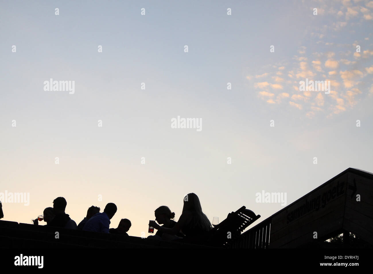 Goldene Bar Stock Photos Goldene Bar Stock Images Alamy