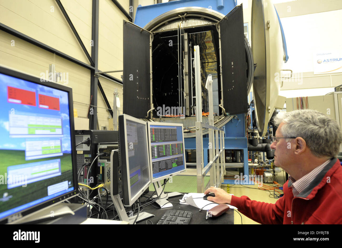 Testing the SHEFEX rocket in the environmental laboratory of Astrium in the district of Munich, 2012 Stock Photo