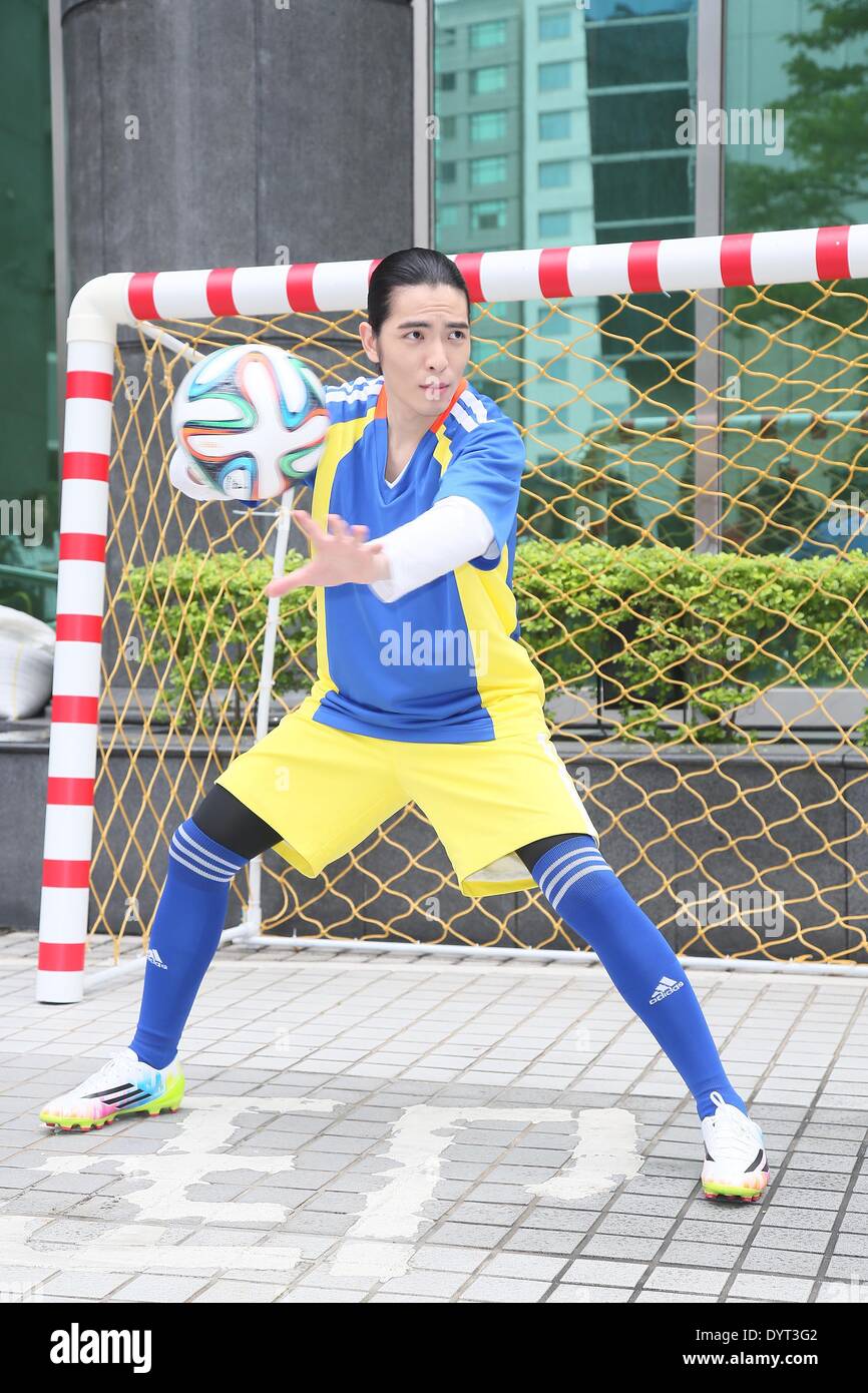 Taipei. 24th Apr, 2014. Singer Jam Hsiao promotes his coming album in