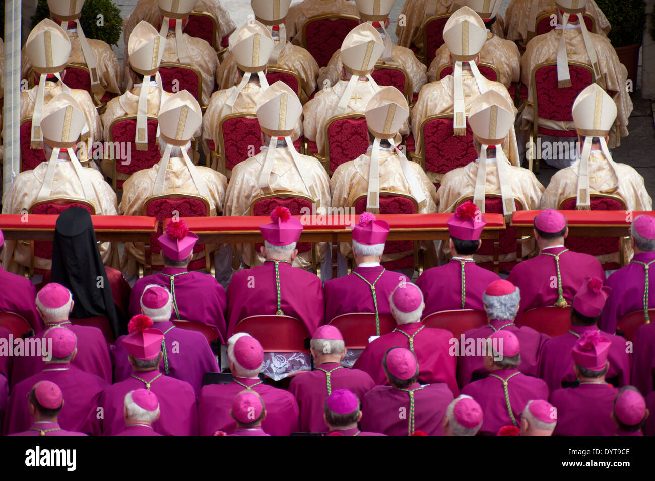 Pope Benedict XVI celebrates the mass of Beatification of John Paul II ...