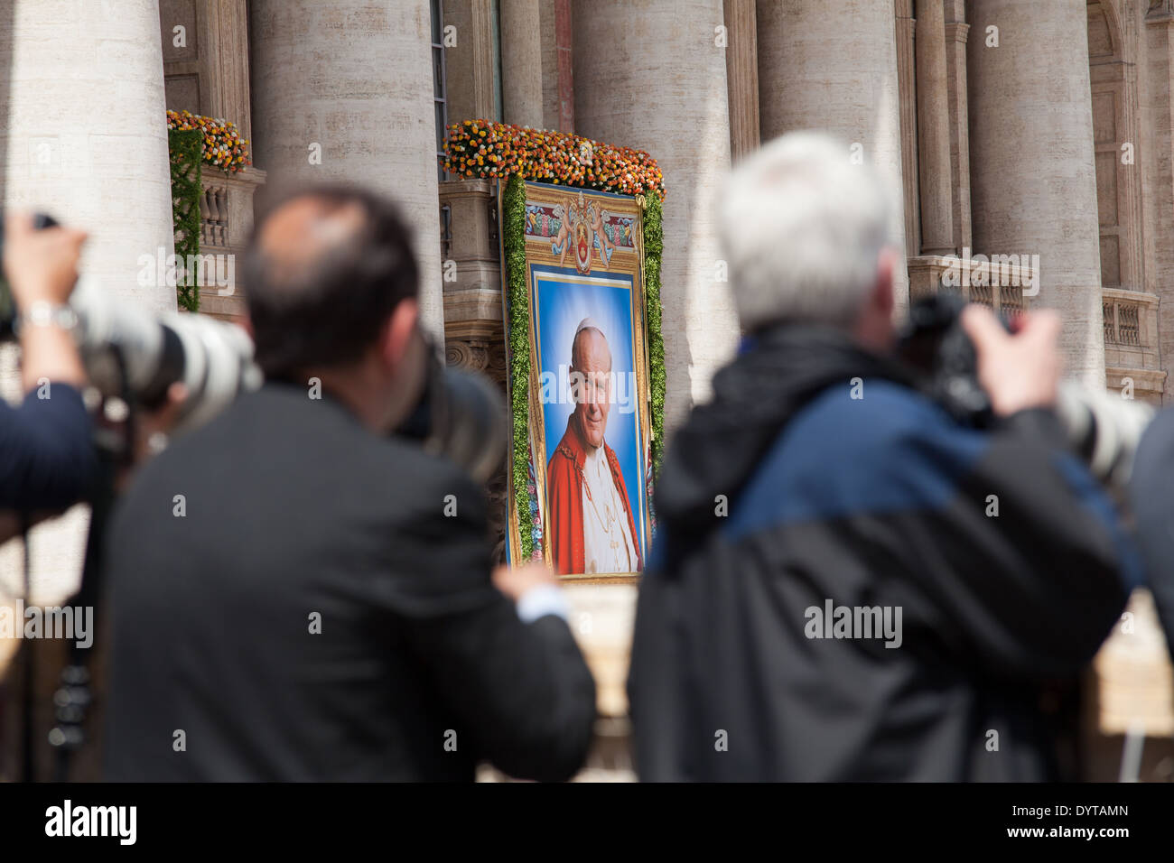 Pope Benedict XVI celebrates the mass of Beatification of John Paul II ...