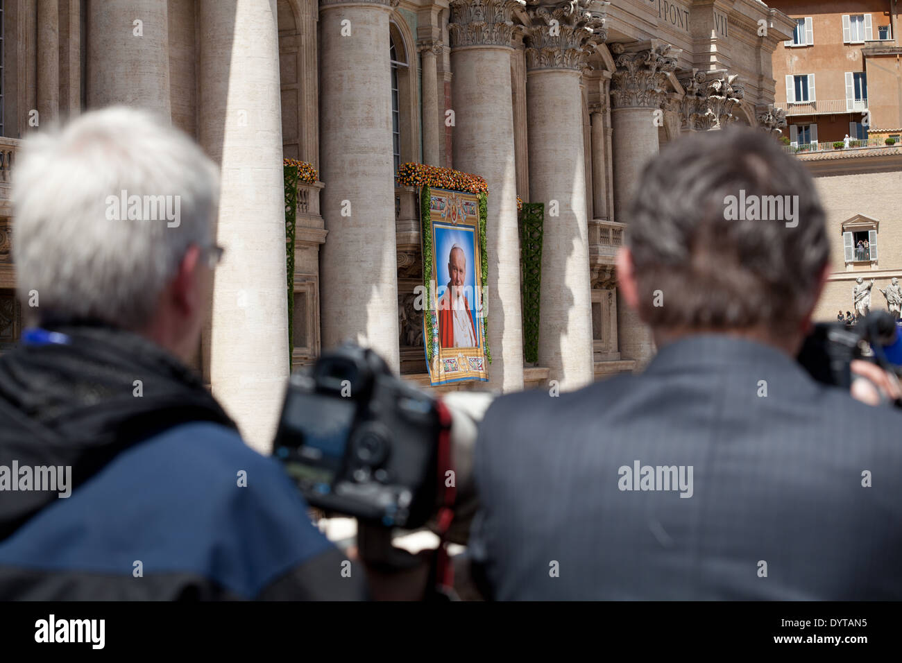 Pope Benedict XVI celebrates the mass of Beatification of John Paul II ...