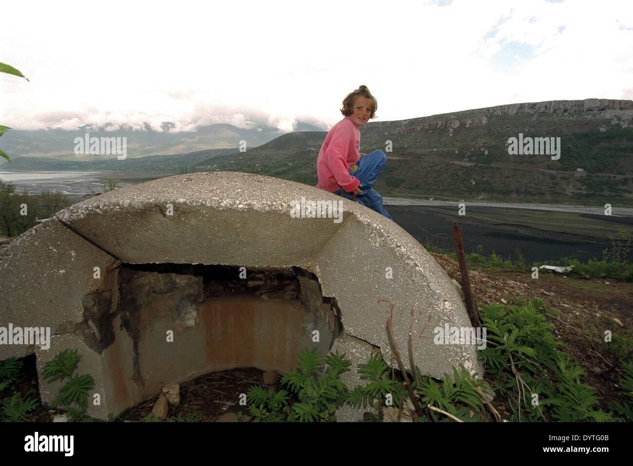 Refugees from Kosovo in Albania (April 1999) Stock Photo