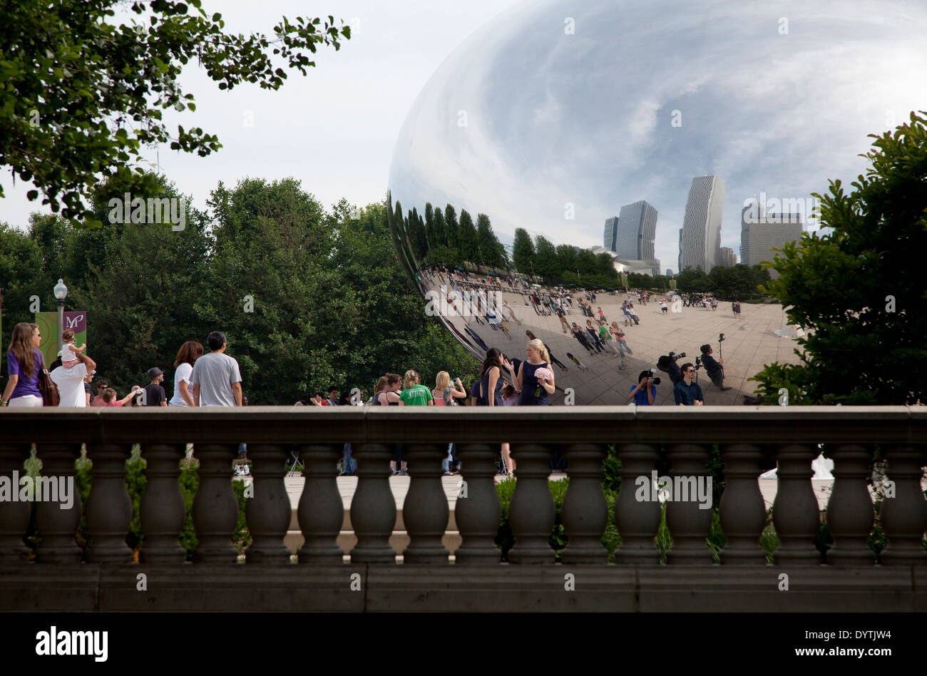 People reflected in convex mirrored sculpture Cloud Gate by Anish Kapoor,  Chicago, Illinois Stock Photo - Alamy, image size:1300x948