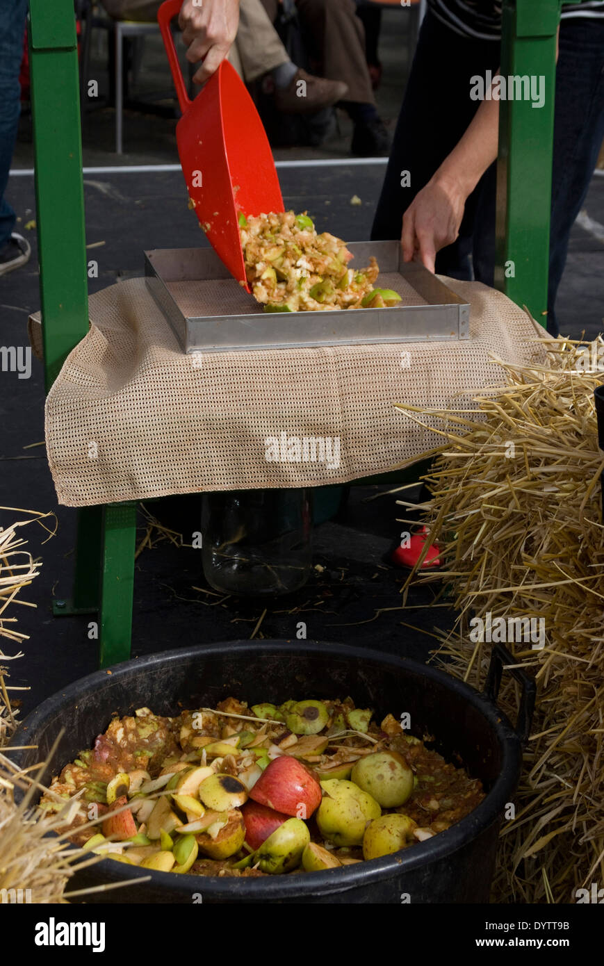 Cider making britain hires stock photography and images Alamy