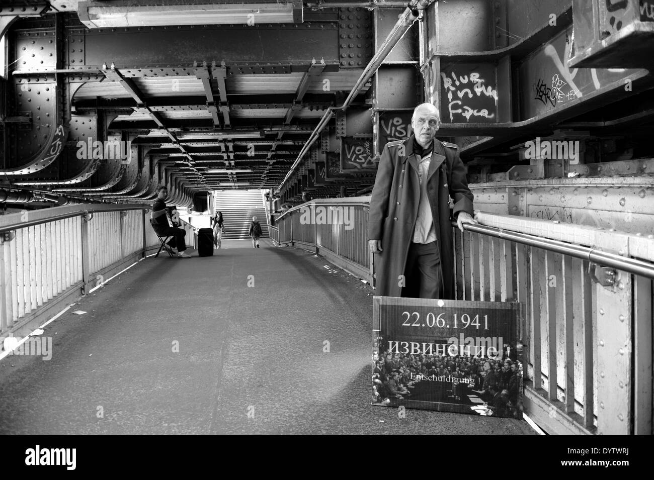 zur black and white stock photos images alamy