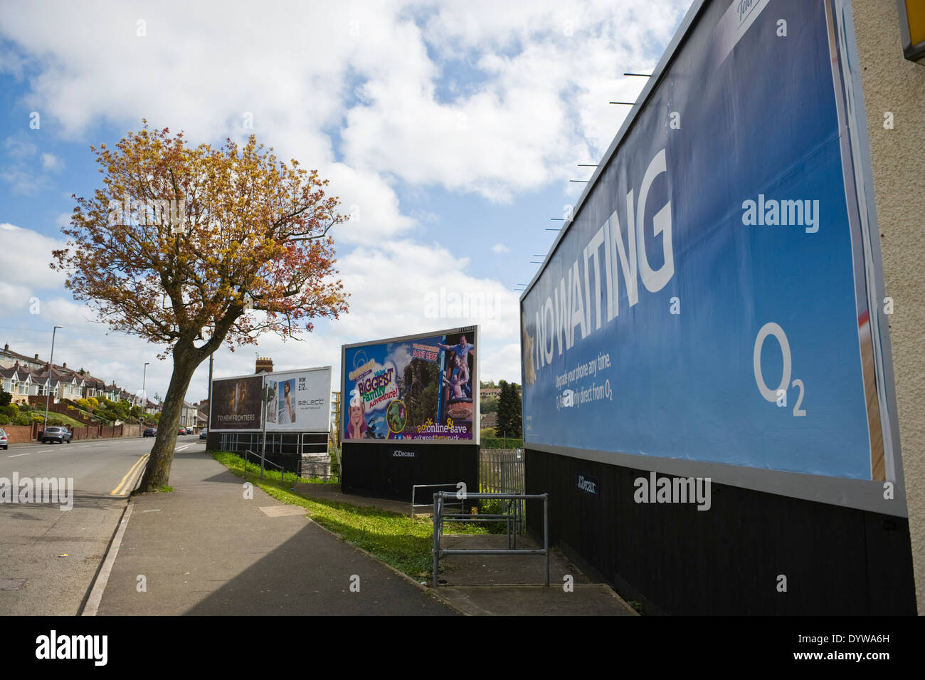 JCDecaux advertising billboards on roadside site in ...