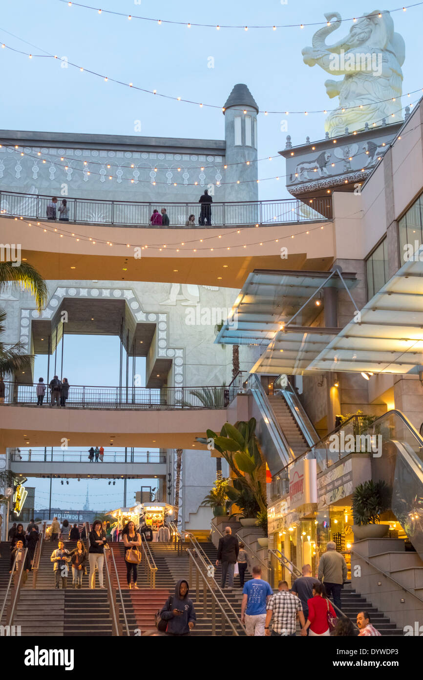 Santa monica place mall hi-res stock photography and images - Alamy