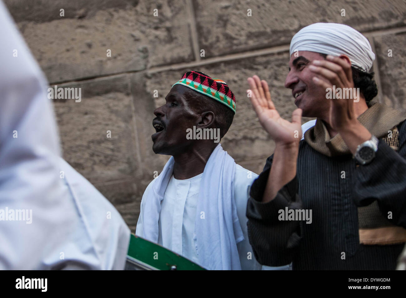 Cairo, Egypt. 25th Apr, 2014. Performers from Egypt play music during