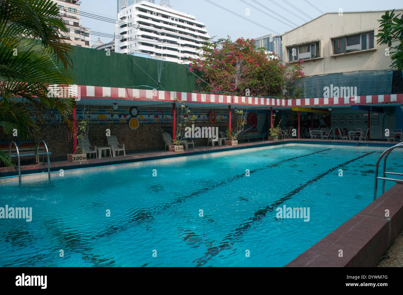 Sixties-style swimming pool of The Atlanta Hotel, Sukhumvit Soi 2, Bangkok Stock Photo