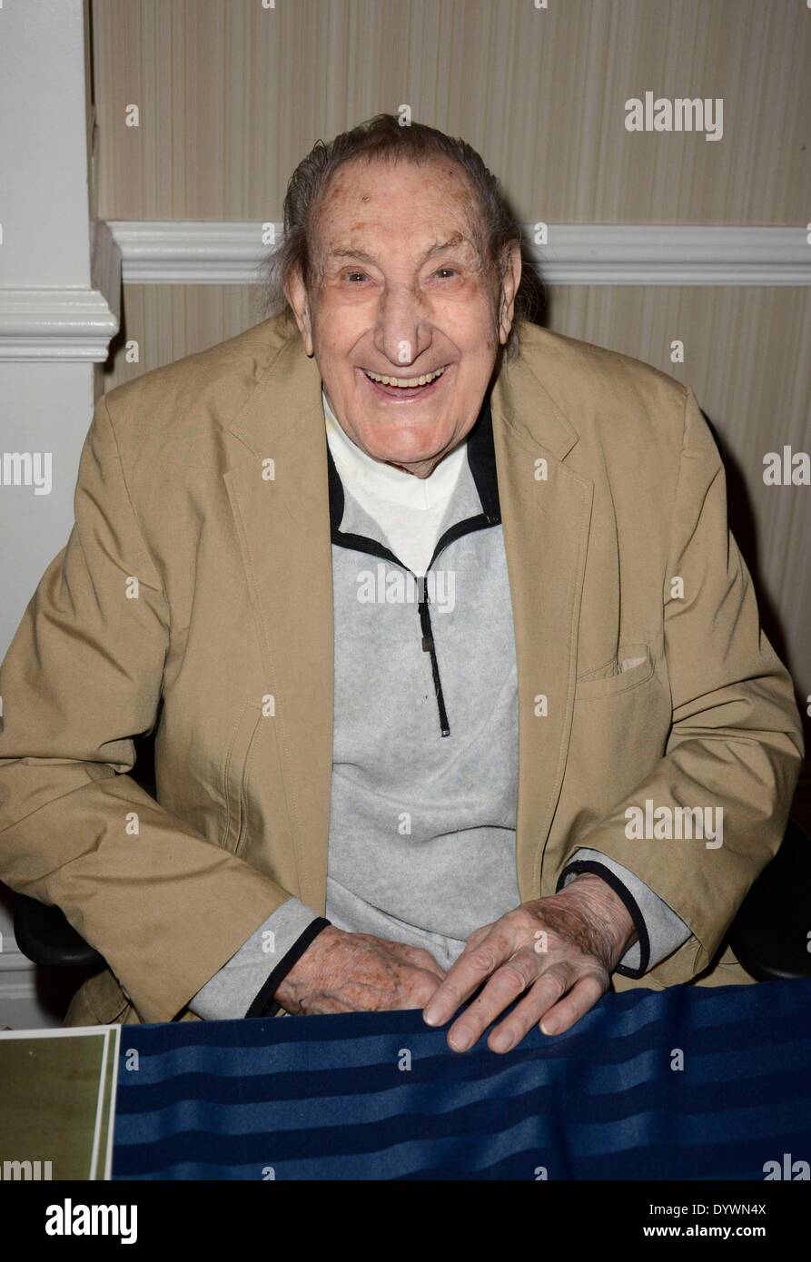 Parsippany, NJ, USA. 25th Apr, 2014. Josip Elic in attendance for Chiller Theatre Toy, Model and Film Expo, Sheraton Hotel, Parsippany, NJ April 25, 2014. Credit:  Derek Storm/Everett Collection/Alamy Live News Stock Photo