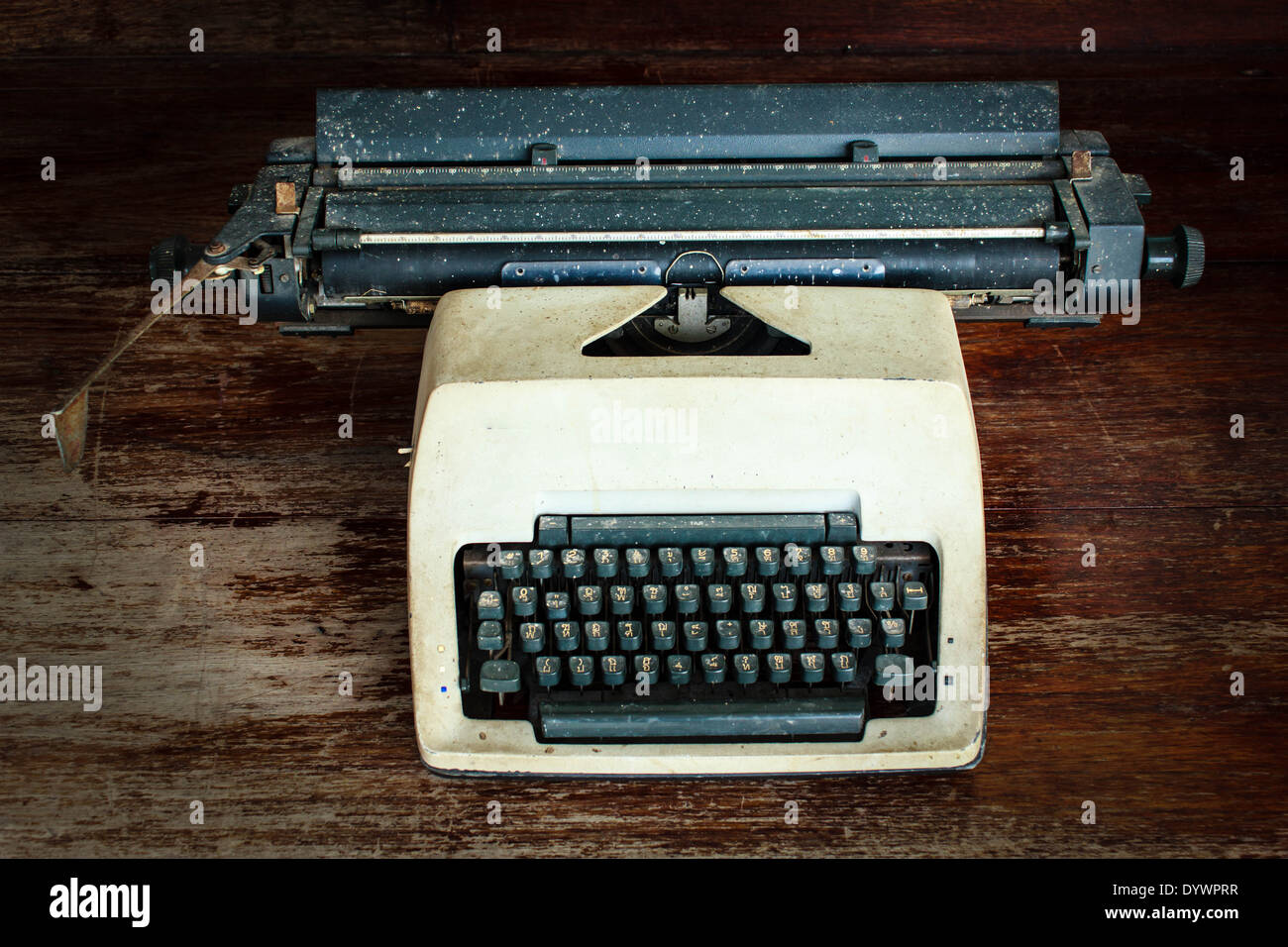 Typewriter typing hi-res stock photography and images - Alamy