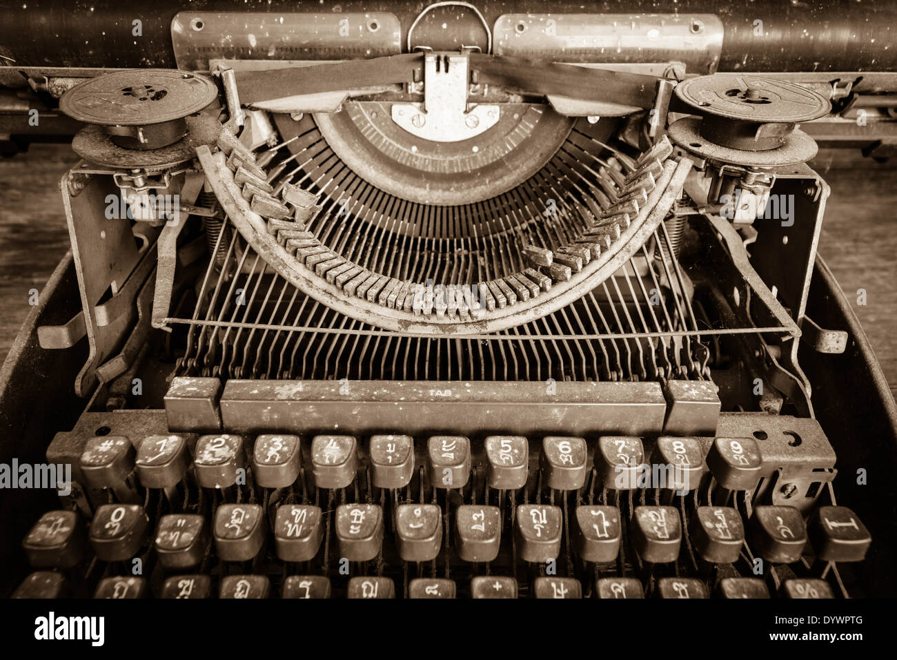  AALGO Vintage Typewriter Machine Traditional Manual