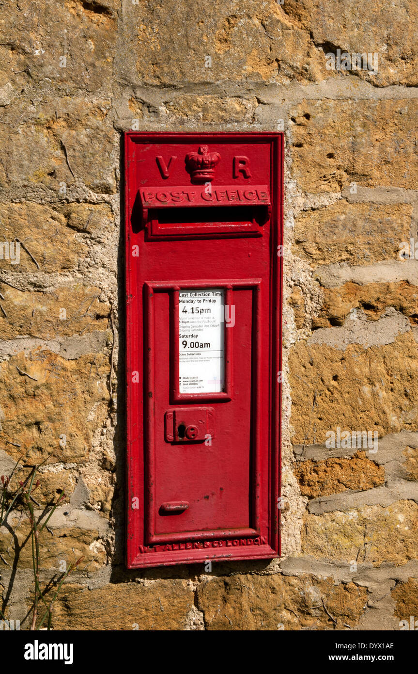 Victorian post box, Hidcote Boyce, Gloucestershire, England, UK Stock