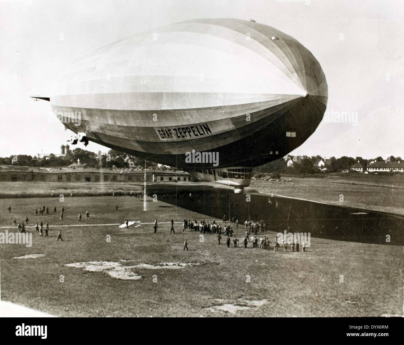 Primer Zeppelin The Zeppelin LZ 127, also known as the Graf Zeppelin, was a German ...