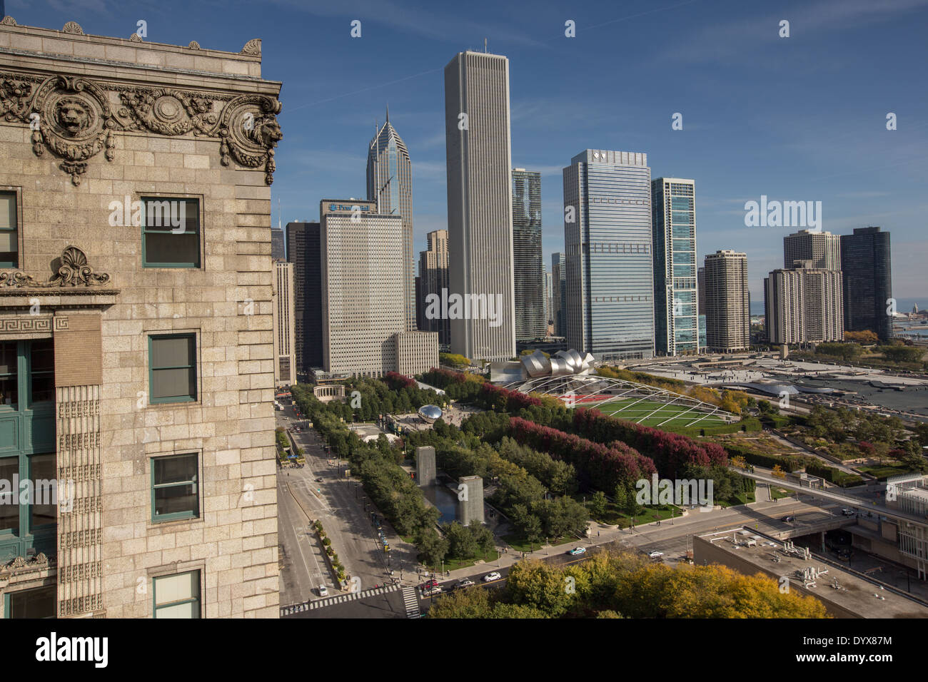 Aerial view of the downtown skyline and Millennium Park from the Cliff ...