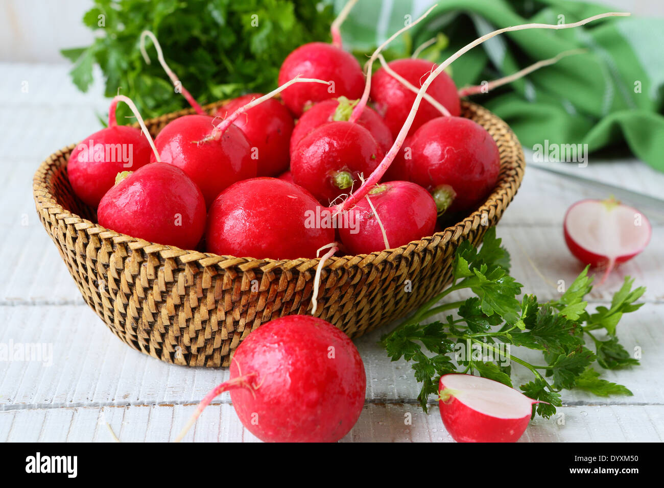 Редис на зиму. Заморозка редиски. Как хранить редис в холодильнике. Заморозка редиски. Заготовка редиса на зиму.