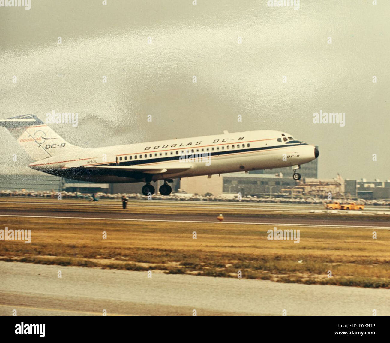 Dc 9 douglas dc9 hires stock photography and images Alamy