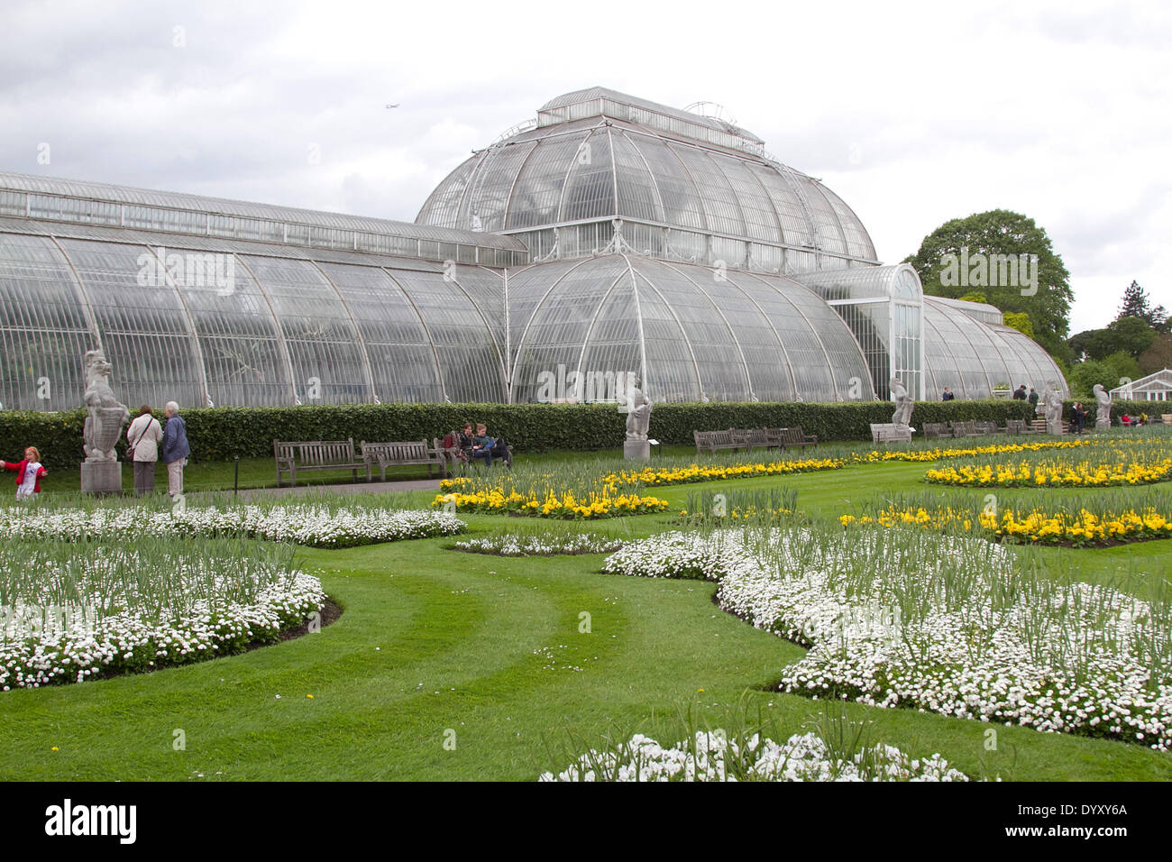 London, UK. 27th Apr, 2014. Government budget cuts and a  GBP 1.5million reduction on funding by (DEFRA) Department for Environment and Rural Affairs threathen the future of Kew Gardens as a world botanical institution and 125 jobs Credit:  amer ghazzal/Alamy Live News Stock Photo