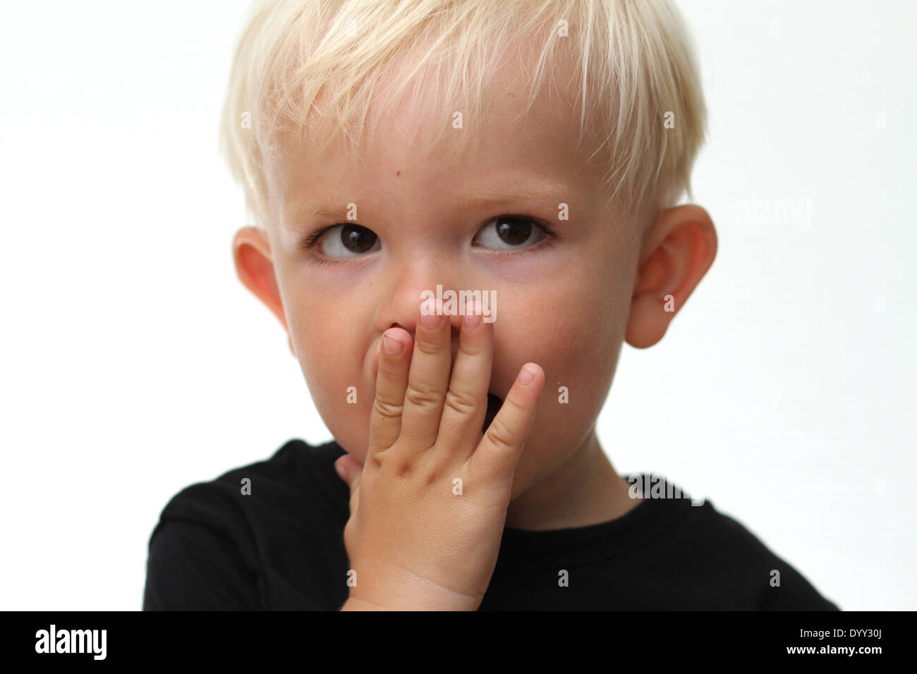 Заикание лицом к лицу. Заикание лицом к лицу. Дети в стационаре с заиканием. Заикание лицом к лицу. Дизартрия у детей что это.