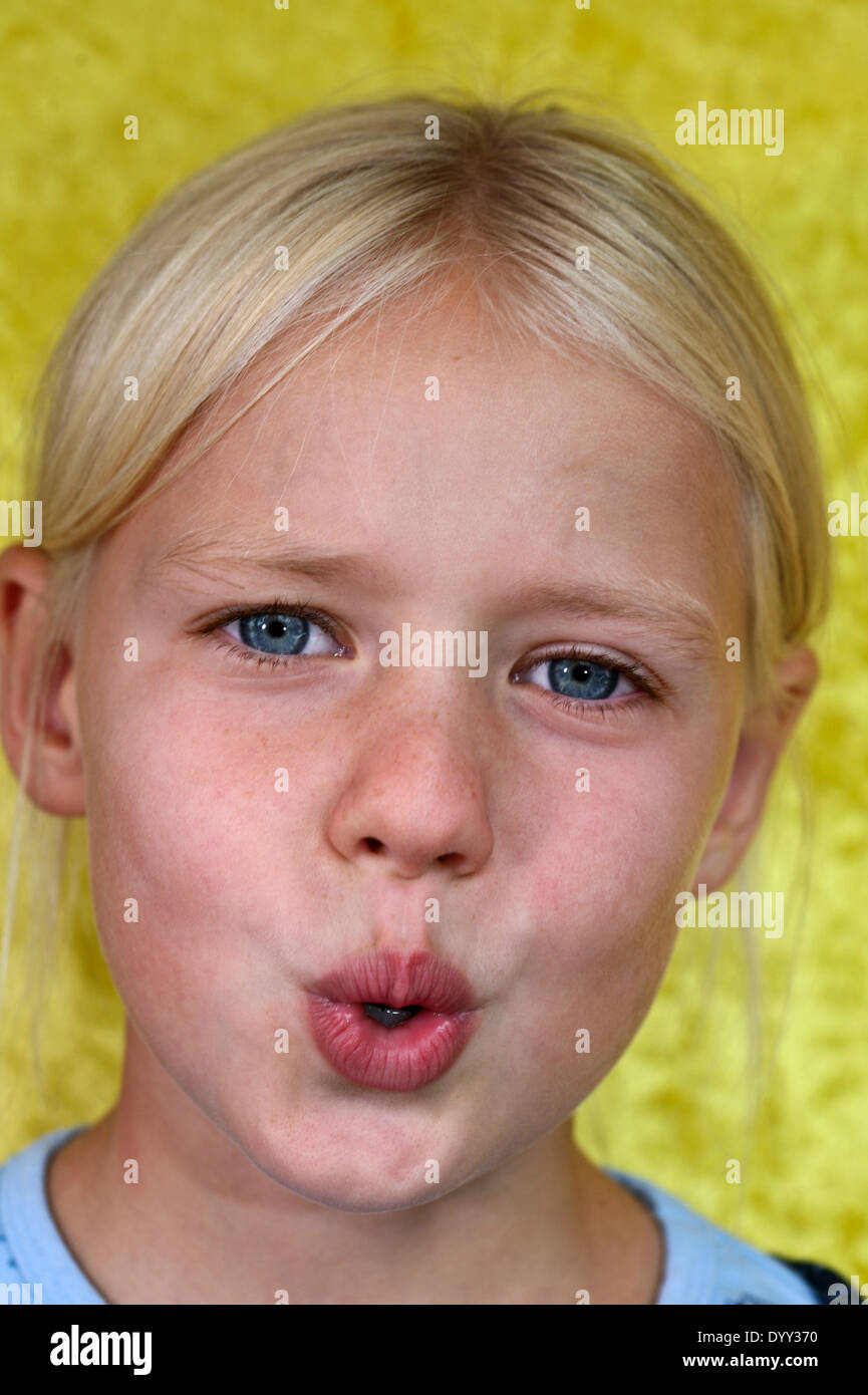 child-singing-close-up-mouth-high-resolution-stock-photography-and