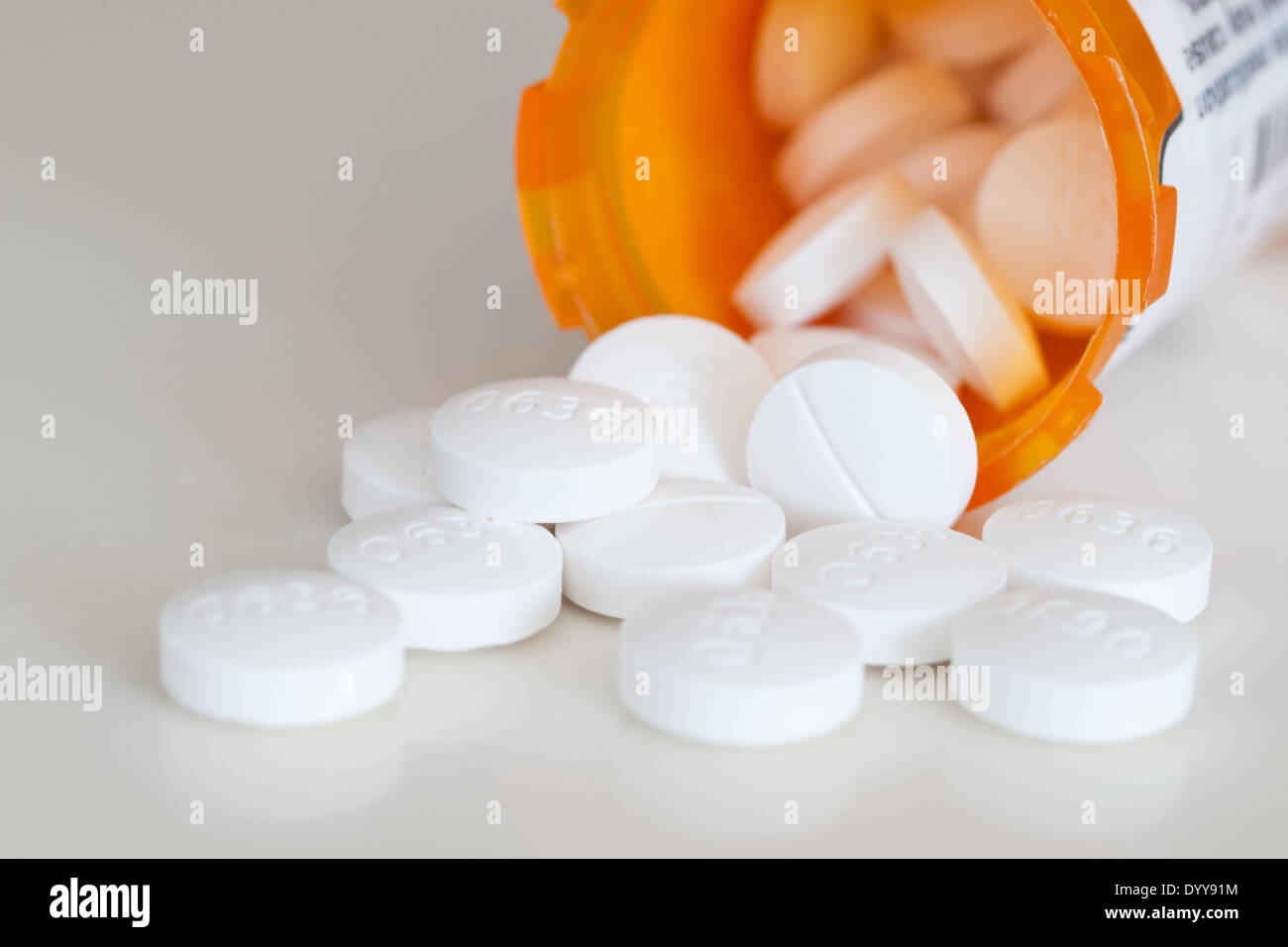 Percocet (oxycodone / paracetamol) tablets.  Percocet is a narcotic pain reliever used to treat moderate to severe acute pain. Stock Photo