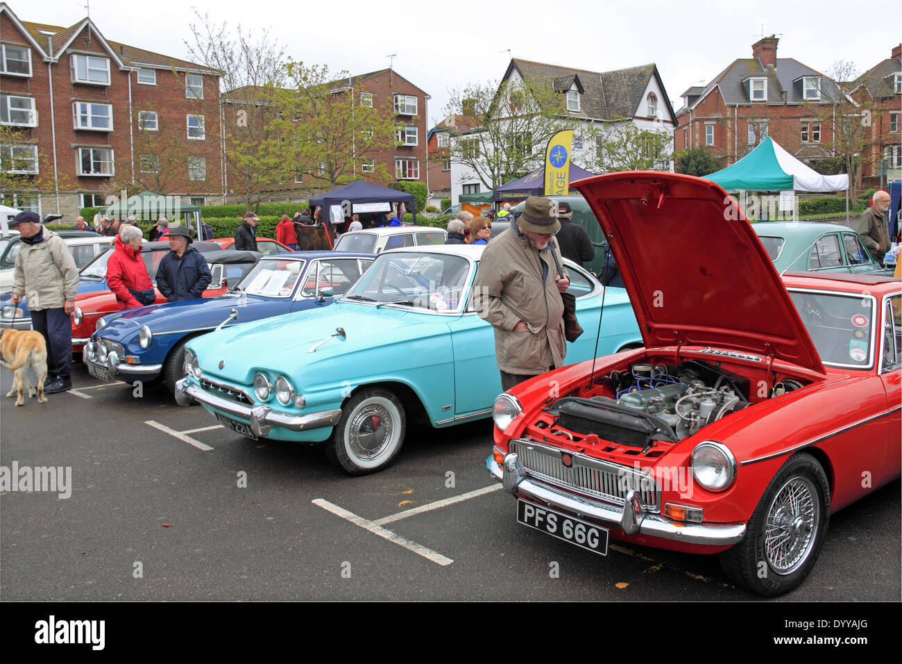 Ford Consul Classic 116E (1963) and MG MGC (1968). Swanage Classic Car Display, Sunday 27th April 2014. Event for post-veteran and classic cars from across the southern counties of England staged to raise money for local charities. King George V car park, Victoria Road, Swanage, Isle of Purbeck, Dorset, England, Great Britain, United Kingdom, UK, Europe Credit:  Ian Bottle/Alamy Live News Stock Photo