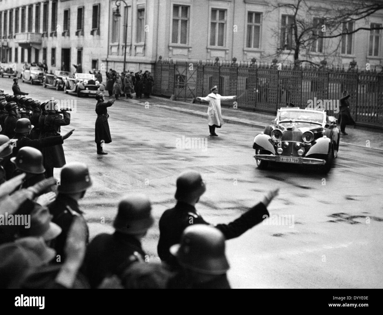 Adolf Hitler on the way to the IAME, 1937 Stock Photo