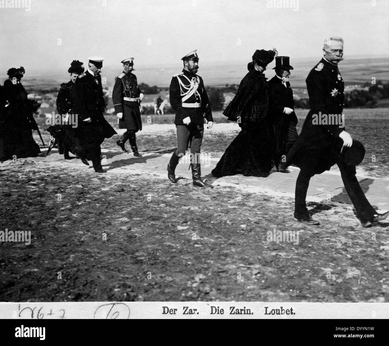 Tsar Nikolaus II. and his wife attend a French manoeuver, 1902 Stock Photo