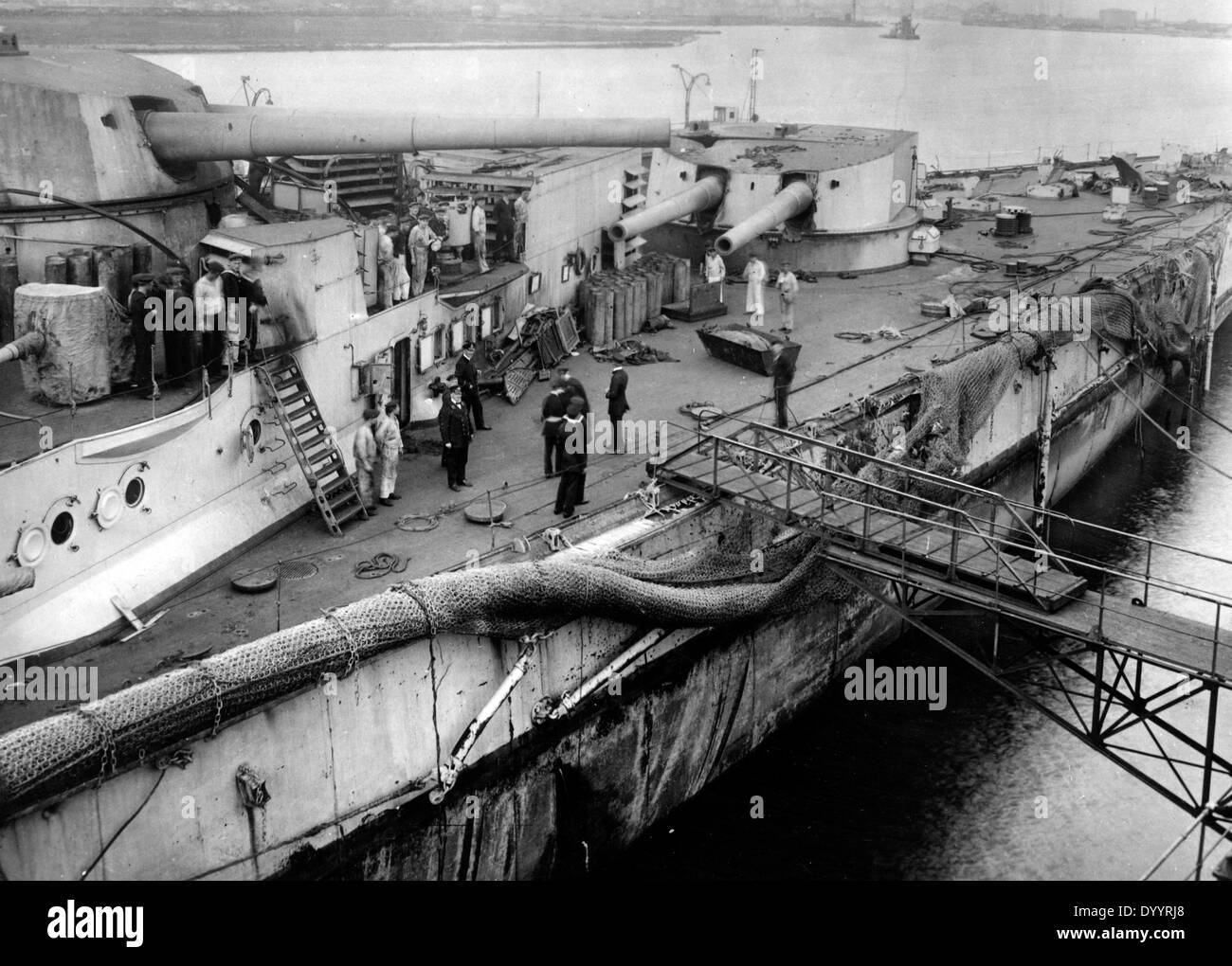 повреждения броненосного крейсера "ивате". схемы повреждения японских кораблей в бою при цусиме.