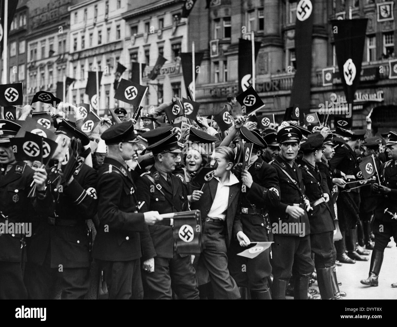 Cheering crowds in Berlin, 1938 Stock Photo