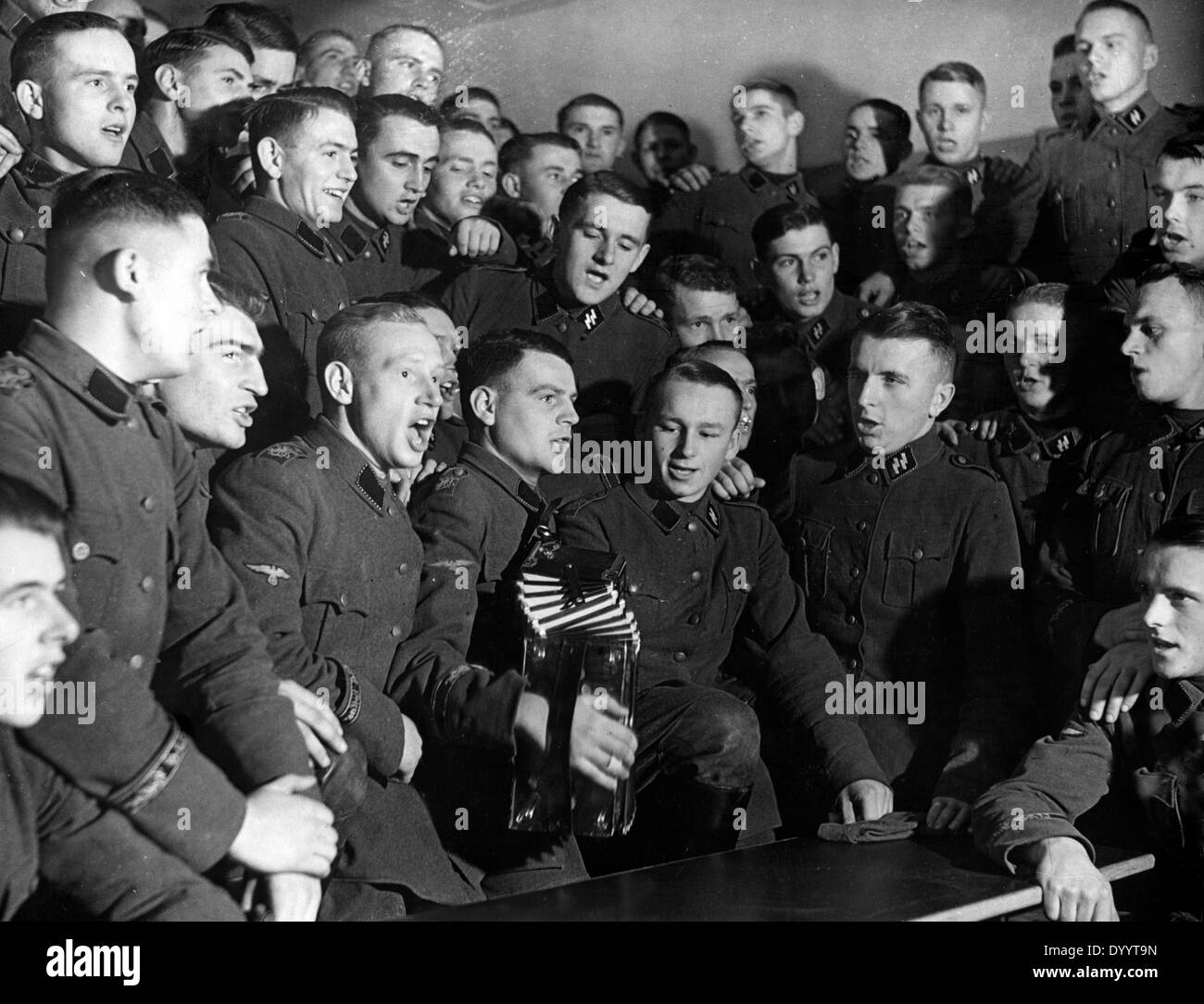Singing SS men of the SS Leibgarde Adolf HItler Stock Photo