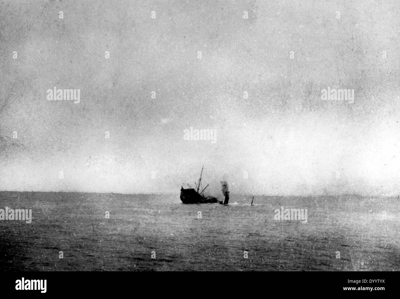 Steam boat 'Matunga' sinking, 1918 Stock Photo