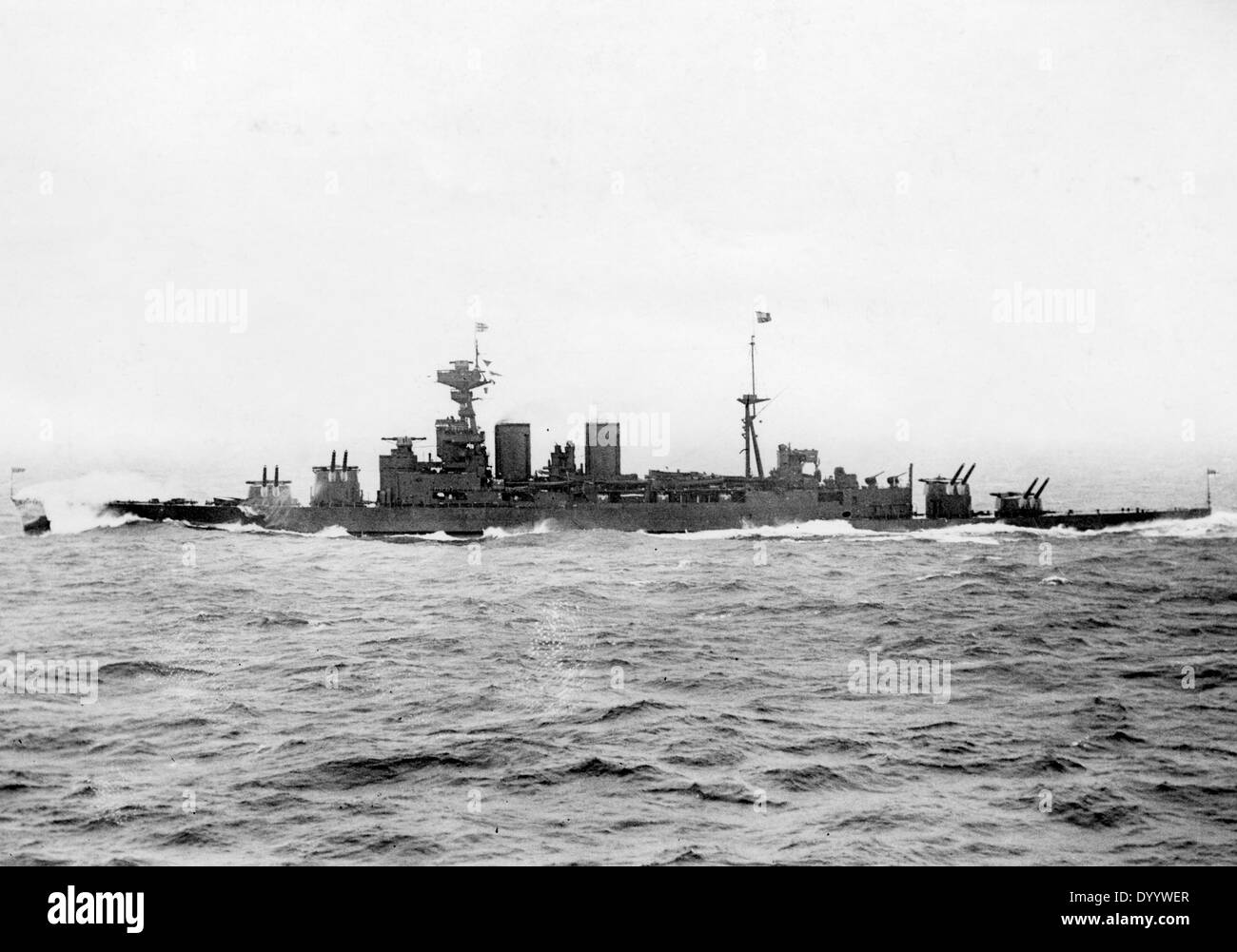 The british battleship hms hood hi-res stock photography and images - Alamy